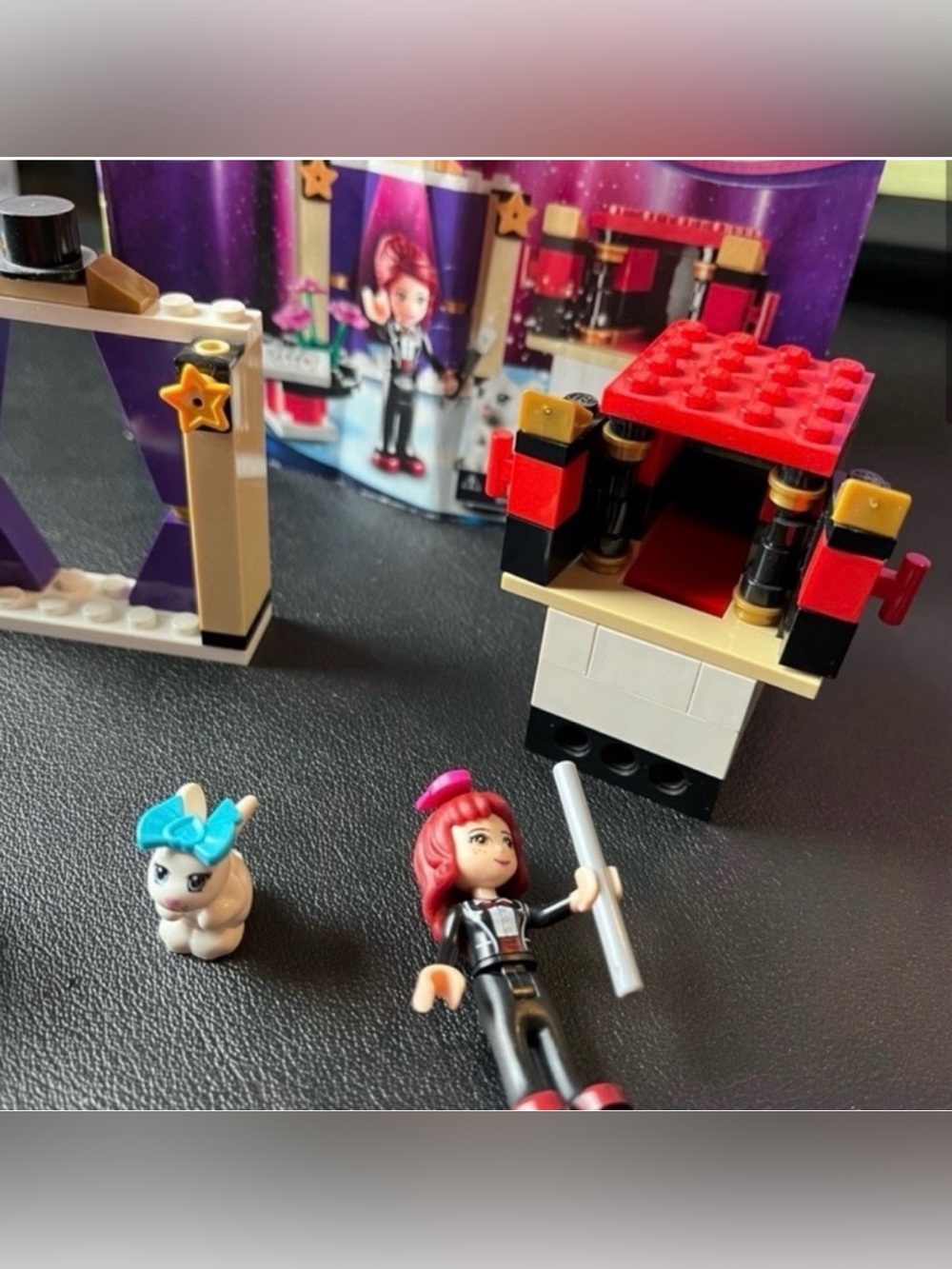 LEGO Friends Set 41001 - MIA'S Magic Tricks with Instructions No Box - Picture 3 of 3